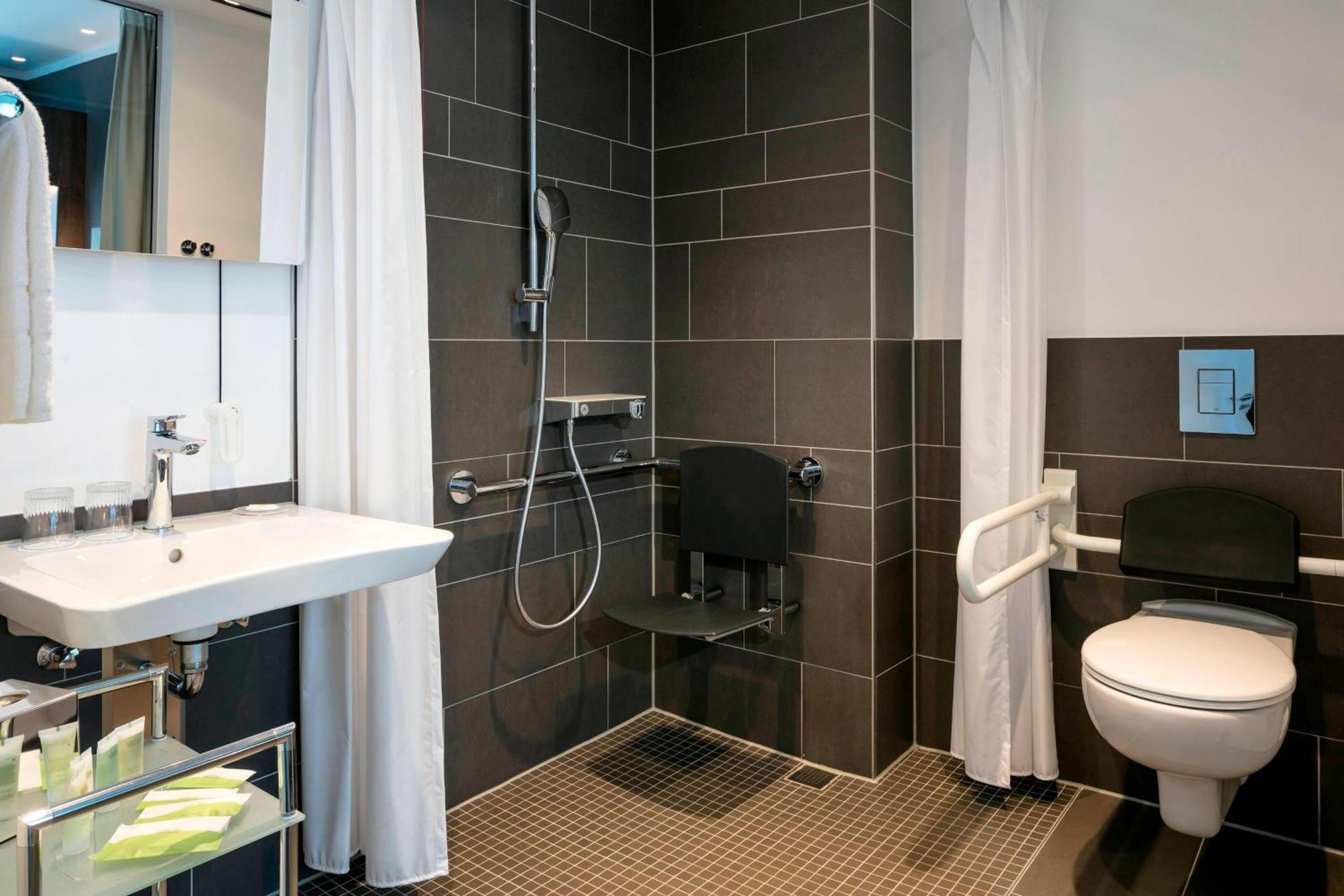 Hotel Courtyard By Marriott Wolfsburg Exterior foto